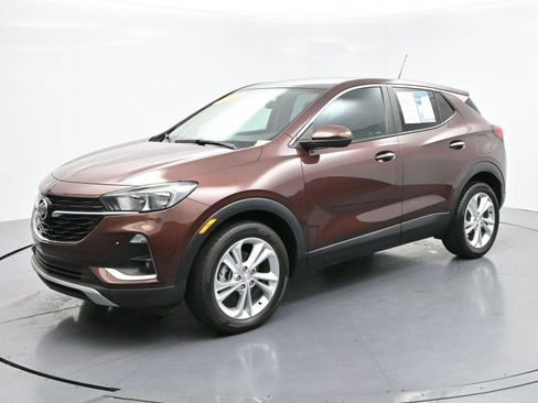 Used 2023 Buick Encore GX Preferred w/ Cold Weather Comfort Package FWD image 3