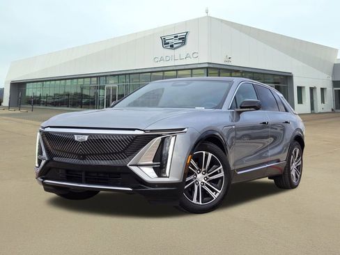 Certified 2024 Cadillac Lyriq Luxury w/ Nappa Leather Package image 1
