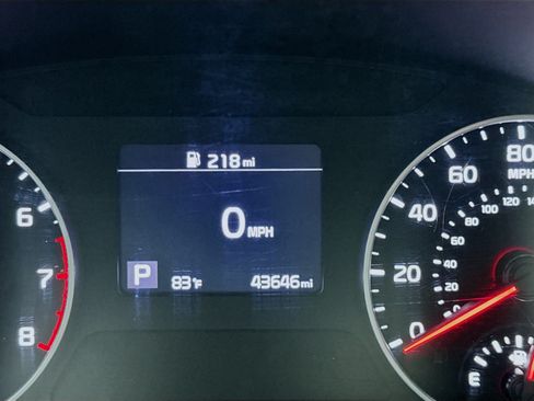 Used 2023 Kia Seltos S AWD/4WD image 8
