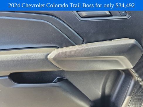 Used 2024 Chevrolet Colorado Trail Boss w/ Advanced Trailering Package AWD/4WD image 20