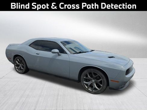 Used 2020 Dodge Challenger SXT w/ Plus Package RWD image 21