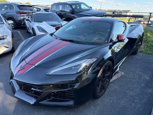 Used 2024 Chevrolet Corvette E-Ray AWD/4WD image 8