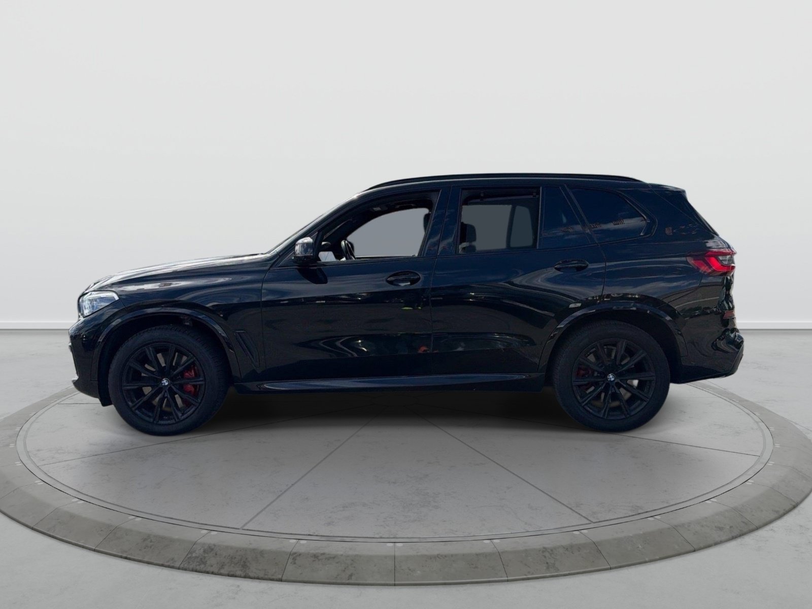 Used 2022 BMW X5 M50i w/ Executive Package AWD/4WD image 4