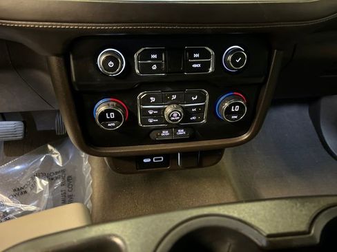 Used 2021 Chevrolet Tahoe LS w/ Driver Alert Package RWD image 26