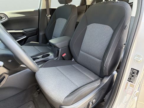 Used 2021 Kia Soul S FWD image 19