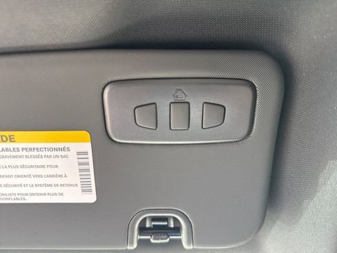 New 2025 Alfa Romeo Giulia AWD w/ Driving Assist Package image 17