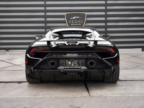 Used 2023 Lamborghini Huracan Tecnica image 22
