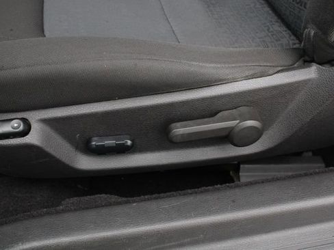 Used 2008 Ford Mustang Deluxe image 3