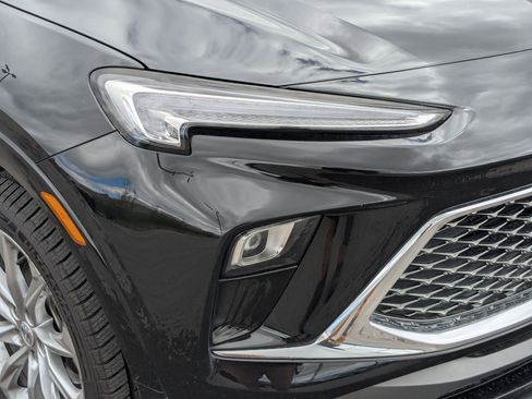 Certified 2024 Buick Encore GX Avenir w/ Avenir Technology Package image 11