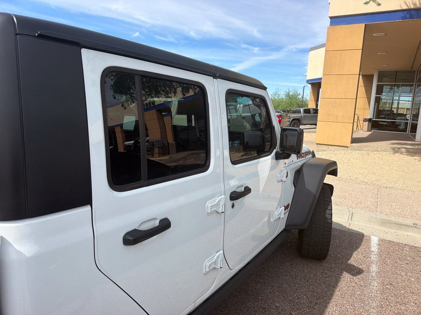 Used 2025 Jeep Gladiator Mojave w/ Convenience Group AWD/4WD image 12