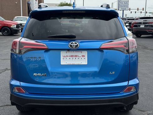Used 2016 Toyota RAV4 LE FWD image 6