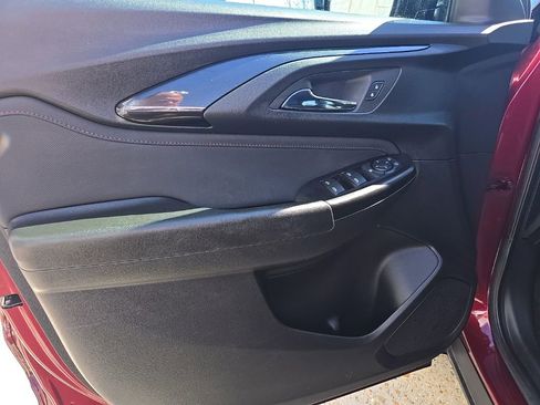 Used 2023 Chevrolet TrailBlazer RS w/ Convenience Package image 34