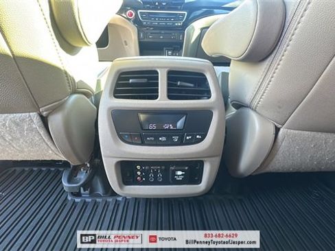Used 2016 Honda Pilot Touring image 14