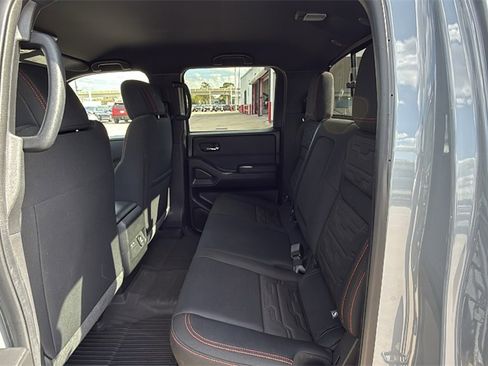 Used 2023 Nissan Frontier PRO-4X w/ Pro Convenience Package image 17