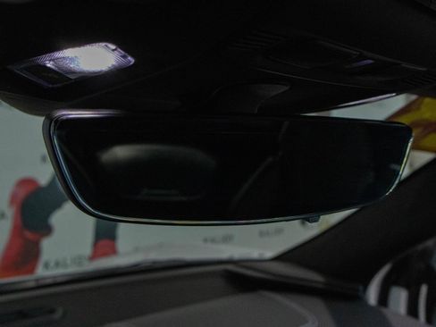 Used 2023 Chevrolet Corvette Stingray Premium Conv w/ Z51 Performance Package image 11