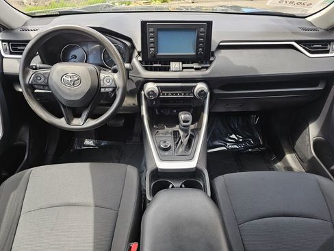 Used 2019 Toyota RAV4 LE w/ Carpet Mat Package AWD/4WD image 17