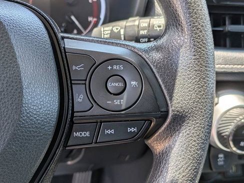 Used 2024 Toyota RAV4 XLE FWD image 24