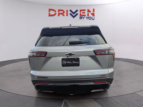 New 2026 Chevrolet Equinox RS image 4