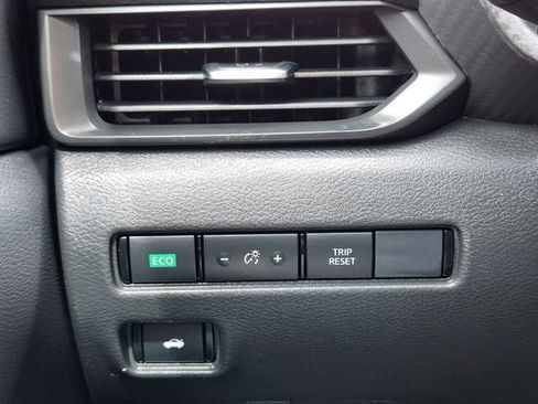 Used 2024 Nissan Sentra S FWD image 21