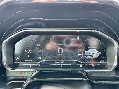 Used 2023 GMC Sierra 1500 SLT w/ SLT Convenience Package image 12