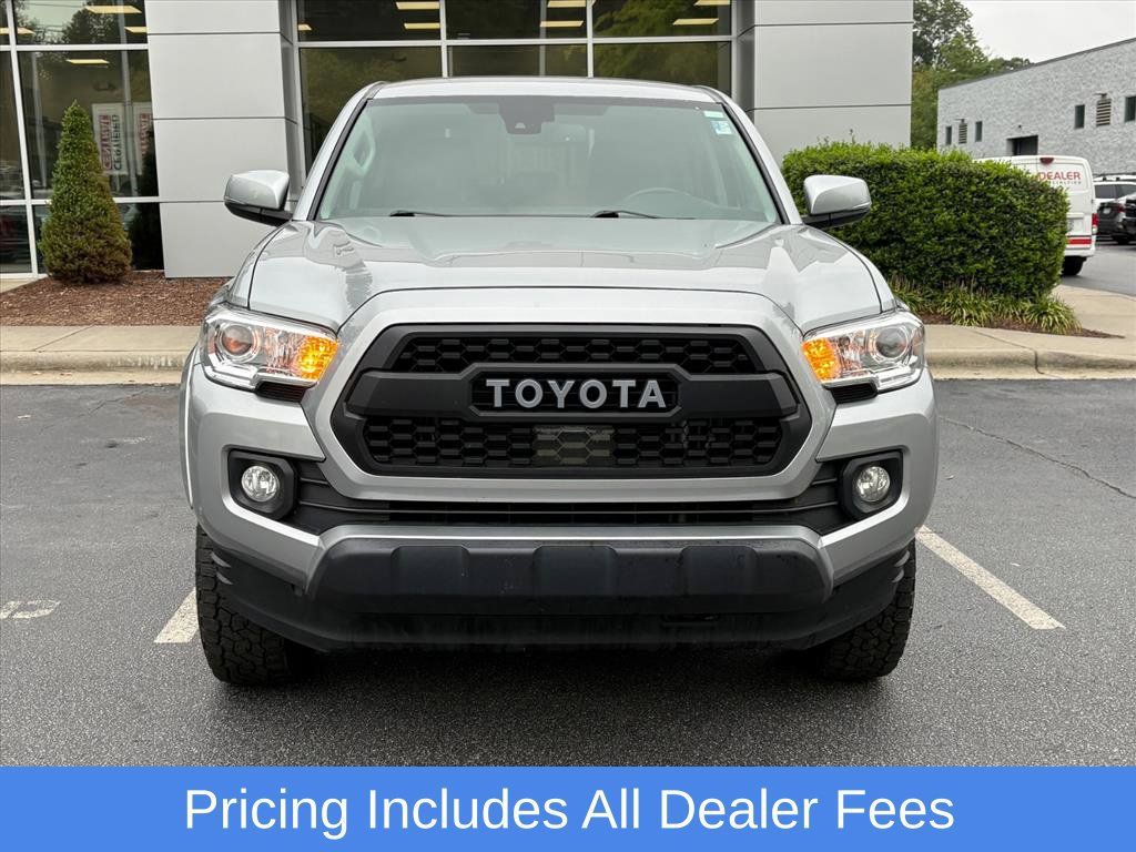 Used 2023 Toyota Tacoma SR5 w/ Technology Package AWD/4WD image 4