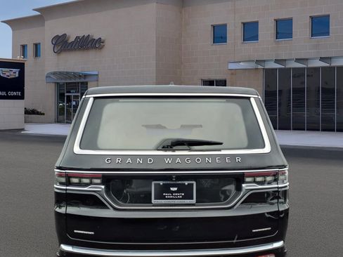 Used 2022 Jeep Grand Wagoneer Series III w/ Flexible Seating Group AWD/4WD image 6