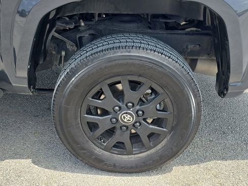 Used 2024 Toyota Tacoma SR5 RWD image 33