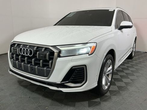 Used 2025 Audi Q7 3.0T Premium Plus AWD/4WD image 2