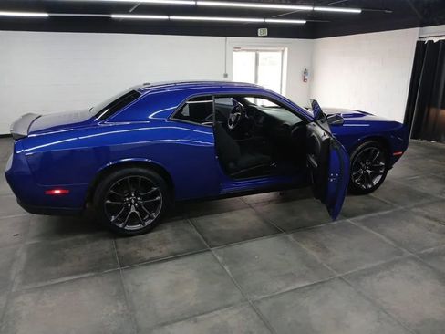 Used 2019 Dodge Challenger SXT w/ Blacktop Package RWD image 30