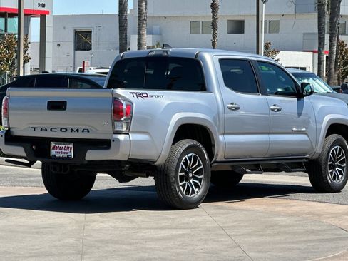 Used 2020 Toyota Tacoma TRD Sport w/ Technology Package RWD image 4