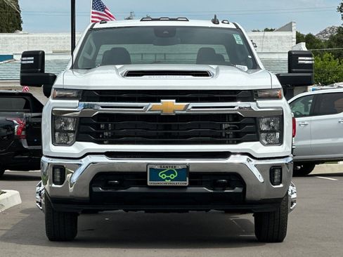 Used 2024 Chevrolet Silverado 3500 LT w/ Convenience Package RWD image 9