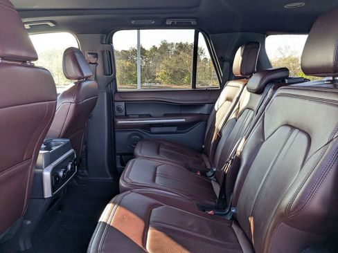 Used 2024 Ford Expedition Max Limited AWD/4WD image 12