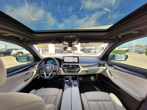 Certified 2023 BMW 530i w/ Convenience Package image 36