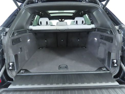 Used 2026 BMW X5 sDrive40i w/ M Sport Package image 31