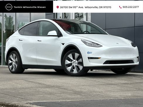 Used 2021 Tesla Model Y 2WD image 1