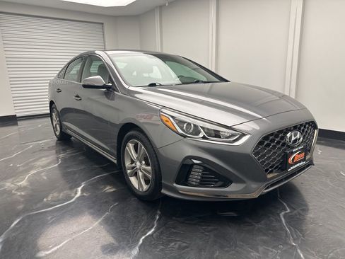 Used 2018 Hyundai Sonata Sport image 2