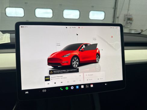Used 2023 Tesla Model Y Long Range AWD/4WD image 8