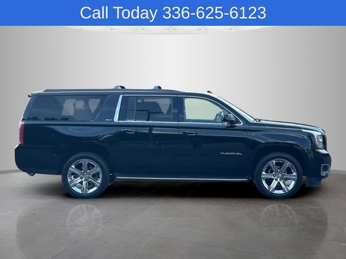 Used 2018 GMC Yukon XL SLT w/ Open Road Package AWD/4WD image 3