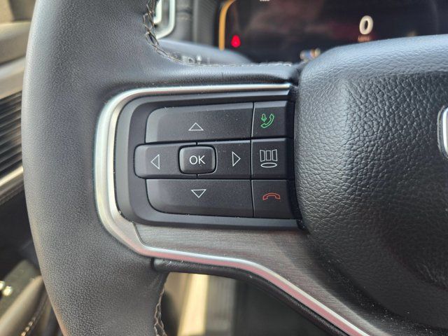 Used 2025 Jeep Wagoneer L Series II AWD/4WD image 22