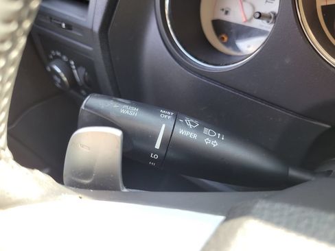 Used 2014 Dodge Challenger R/T RWD image 27