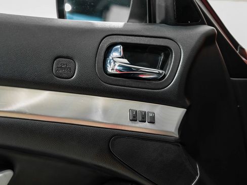 Used 2011 INFINITI G37 Sport w/ Premium Pkg image 41