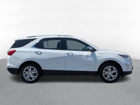 Used 2018 Chevrolet Equinox Premier AWD/4WD image 2
