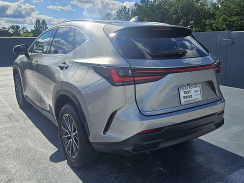Used 2023 Lexus NX 250 FWD w/ Towing Package (2000 Lbs) image 4