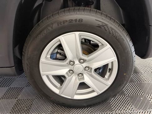 Used 2022 Jeep Compass Latitude AWD/4WD image 42