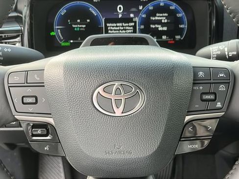 New 2026 Toyota Camry XLE image 8