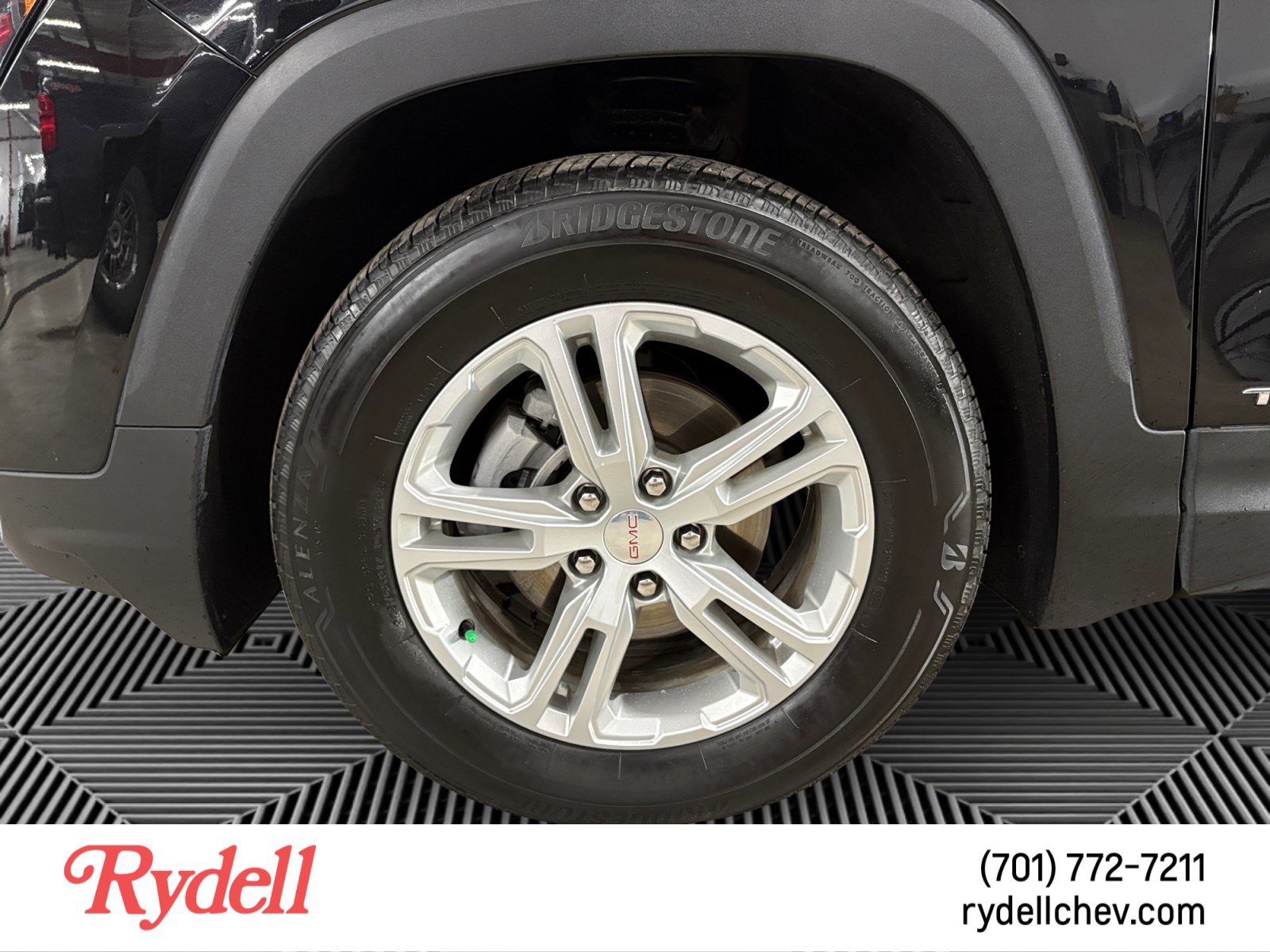 Certified 2022 GMC Terrain SLE w/ Driver Convenience Package AWD/4WD image 9