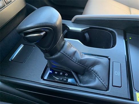 Used 2024 Lexus ES 350 Ultra Luxury image 25