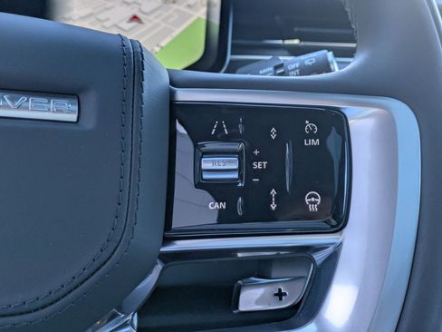 New 2026 Land Rover Range Rover SV AWD/4WD image 18