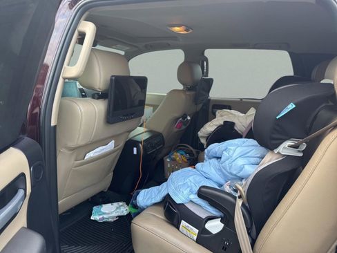 Used 2016 Toyota Sequoia Limited w/ Safety & Convenience Package image 13