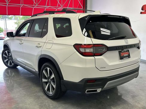Used 2023 Honda Pilot Elite image 5